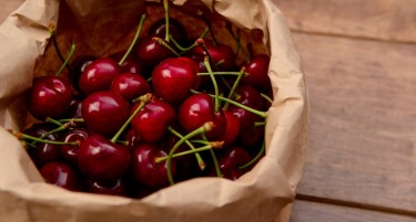 ЦЕНИТЕ НА ЦРЕШИТЕ ГИ ШОКИРАА КУПУВАЧИТЕ: Ќе имаме ли домашни и колку ќе чинат?