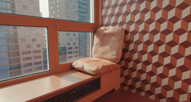 (ВИДЕО) НАЈМАЛ СТАН НА СВЕТОТ ОД 7 КВАДРАТИ: Aрхитектка од него направи чудо