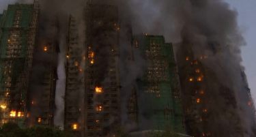 БРОЈОТ НА ЖРТВИ РАСТЕ: Колку луѓе загинаа во пожарот во Хонг Конг?