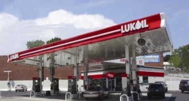 Поранешен сопственик на Порнхаб сака да го купи Лукоил