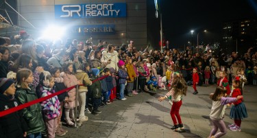 Магија на небото: Дедо Мраз над Скопје!