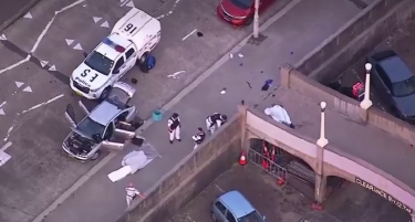 ПУКАЊЕ ВО СИДНЕЈ: Масакр на плажа, убиени најмалку 12 лица